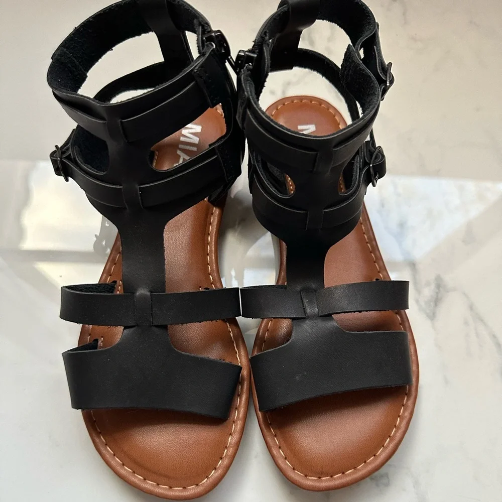 MIA Gladiator Sandals - Picture 2 of 2